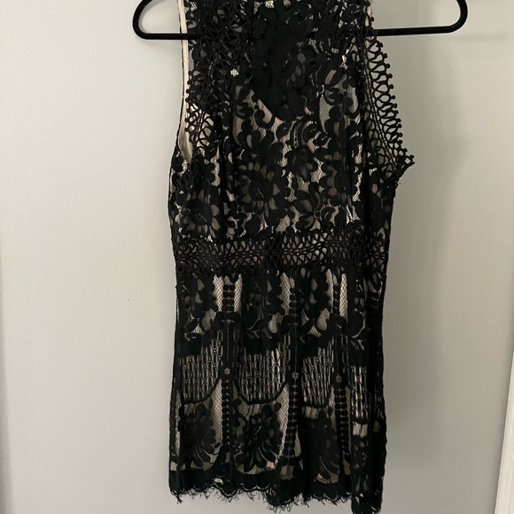 Black lace romper - Picture 2 of 3
